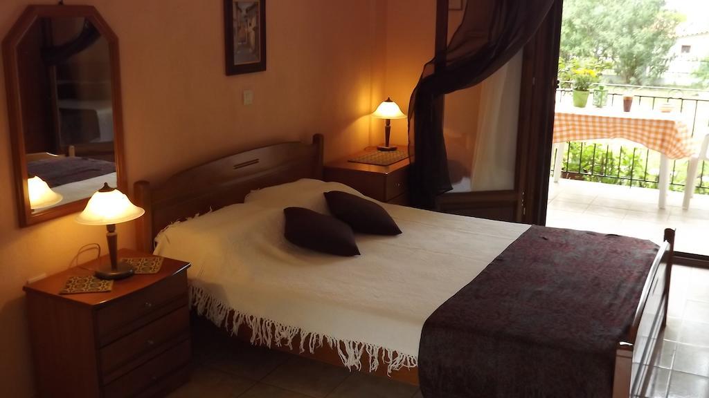 Pefka Studios & Apartments Vourvourou Kamer foto