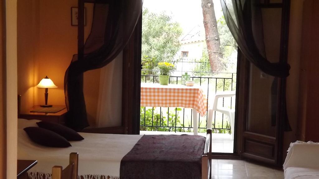 Pefka Studios & Apartments Vourvourou Kamer foto