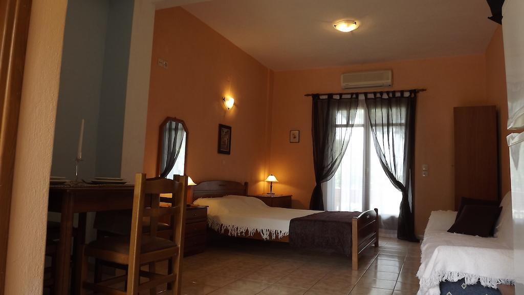 Pefka Studios & Apartments Vourvourou Kamer foto